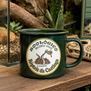 caneca esmaltada verde
